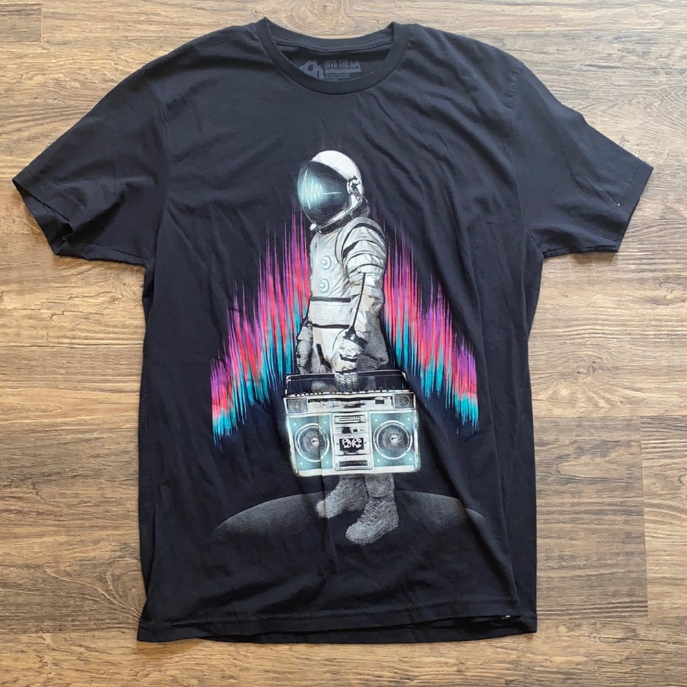 Men’s Into the AM Graphic Tee